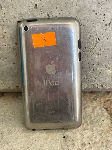 אייפוד טאץ 4 32 גיגה