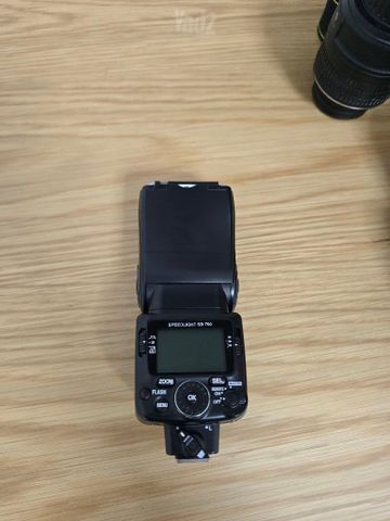 עדשה ניקון 18-300 3.5-5.6G