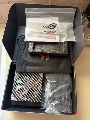 ASUS ROG Loki SFX-L