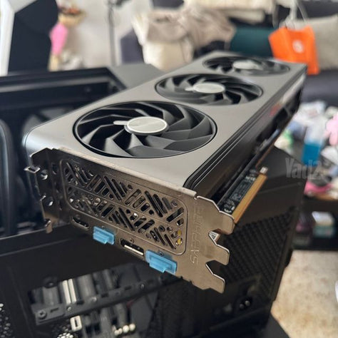 AMD Radeon RX 7800 XT