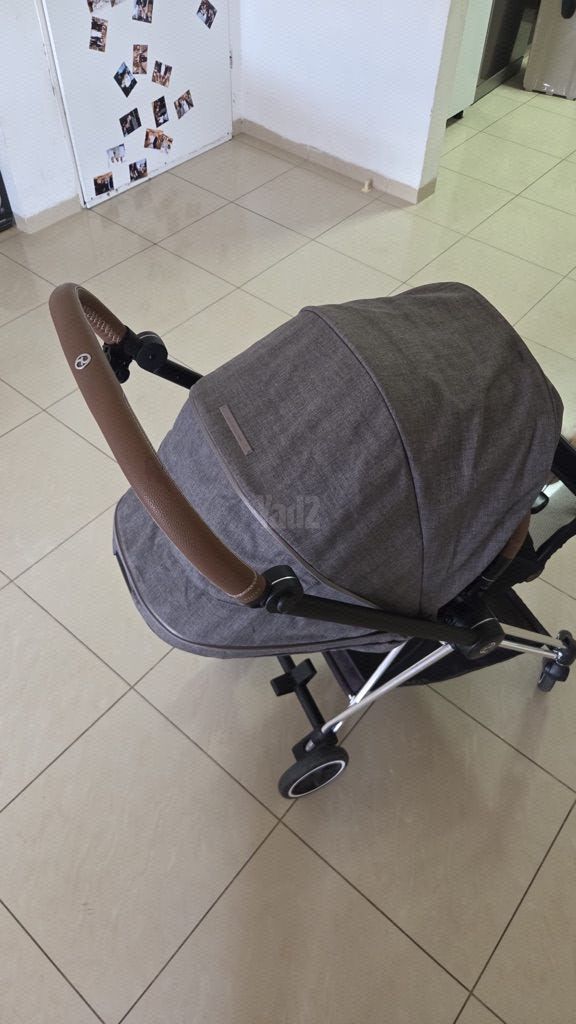 עגלת תינוק