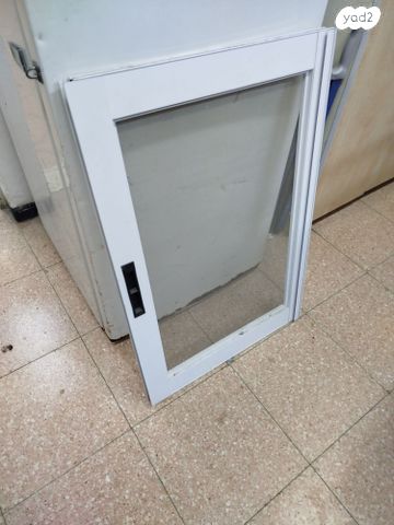 כנף רשת לחלון