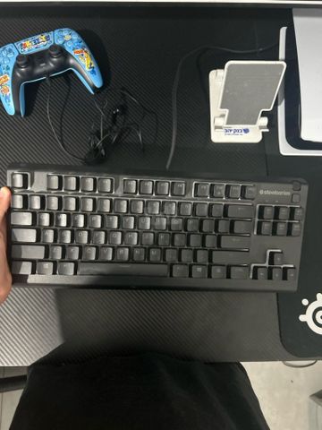 מקלדת apex 3 steelseries