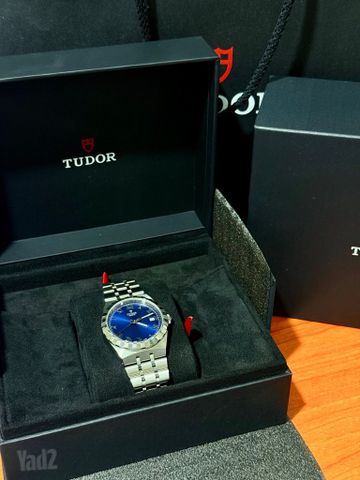 Tudor Royal