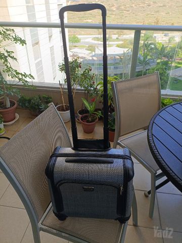 מזוודת עסקים TUMI TEGRA 2
