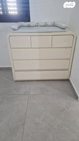 שידת החתלה