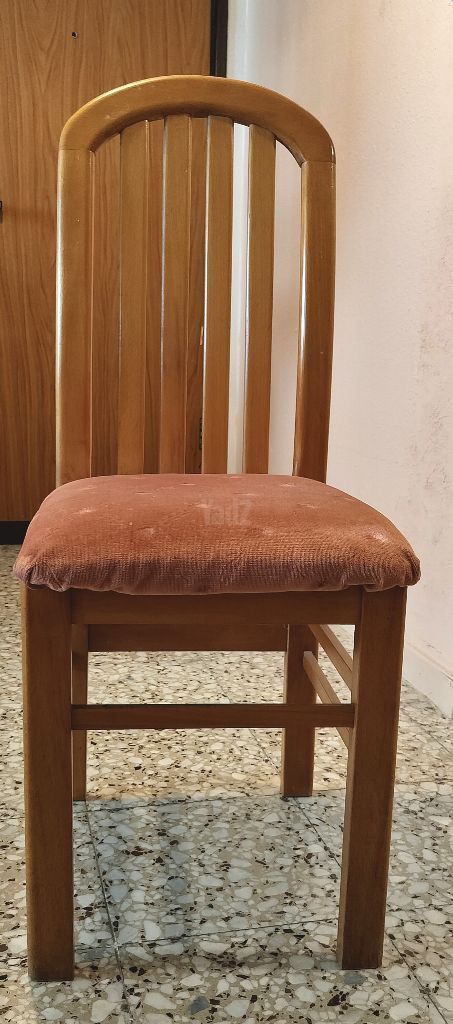 כיסאות אוכל