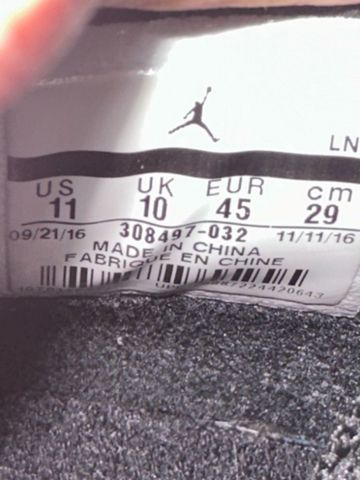 Air Jordan 4 Retro Royalty