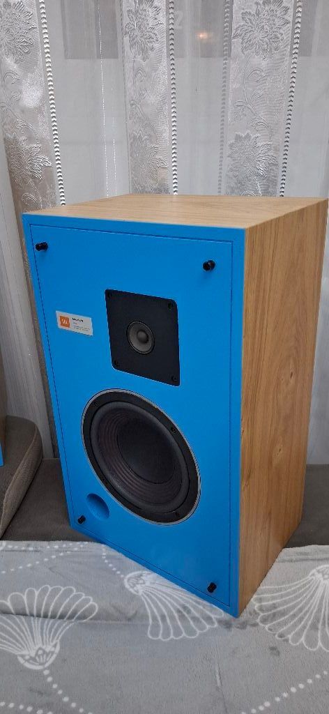 רמקולים JBL