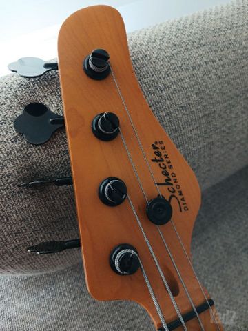 schecter model t bass