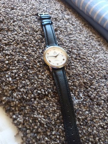 שעון omega de ville