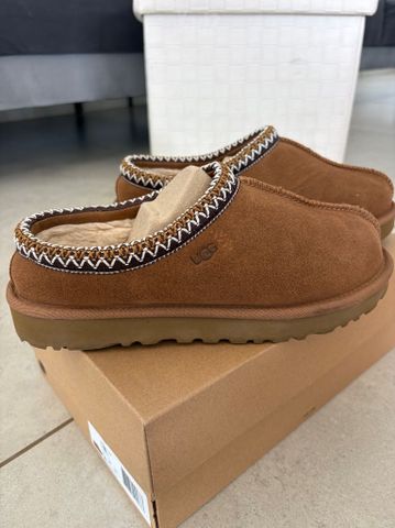 UGG TASMAN 39