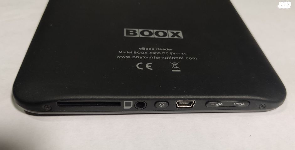 קורא ספרים Onyx - boox a60s