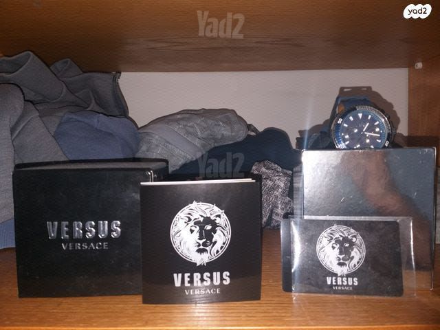 Versace Versus