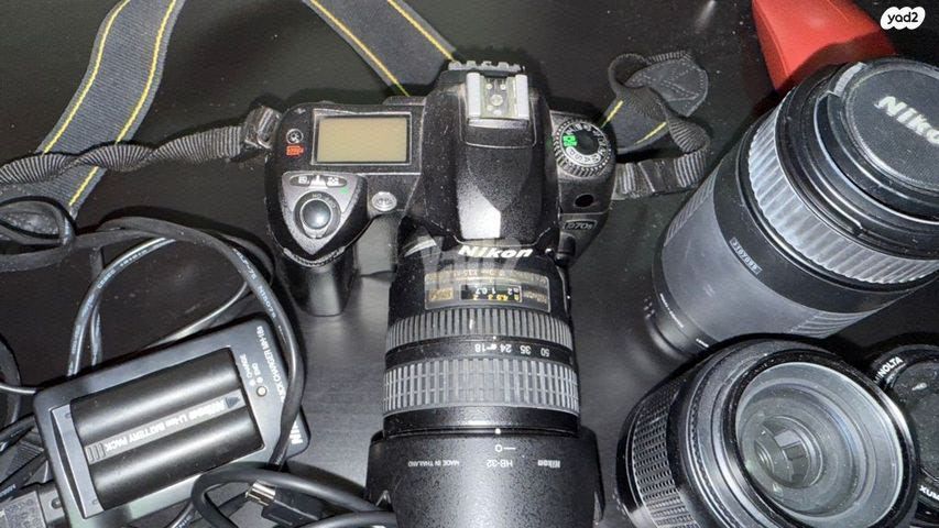 מצלמת Nikon D70S