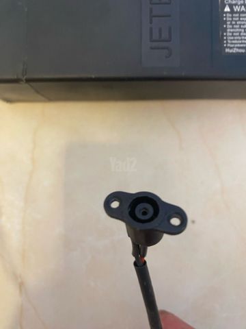 סוללה ומטען