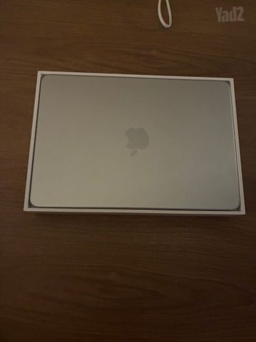 מחשב נייד MacBook Neo