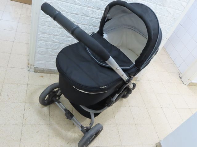 עגלת תינוק