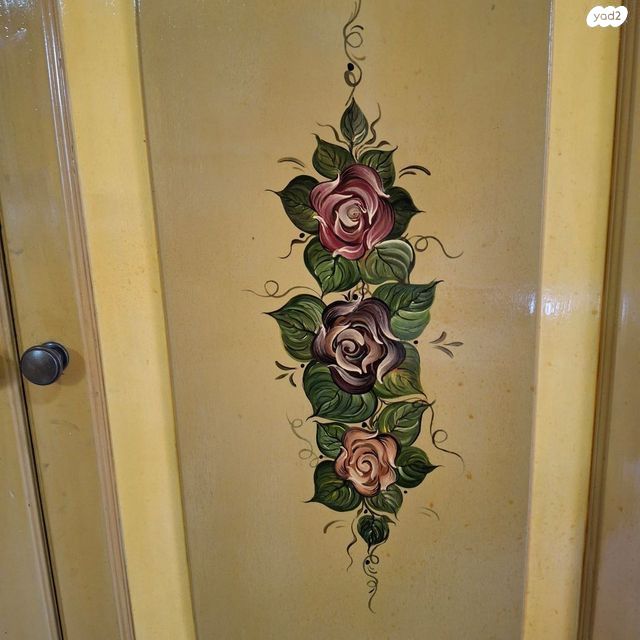 פינת אוכל ותכולת דירה