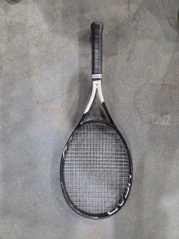 מחבט טניס HEAD