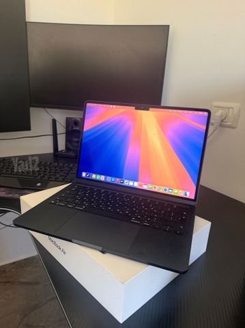 Macbook