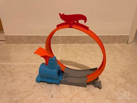 מסלול hot wheels