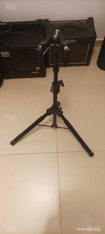 סטנד לגיטרה