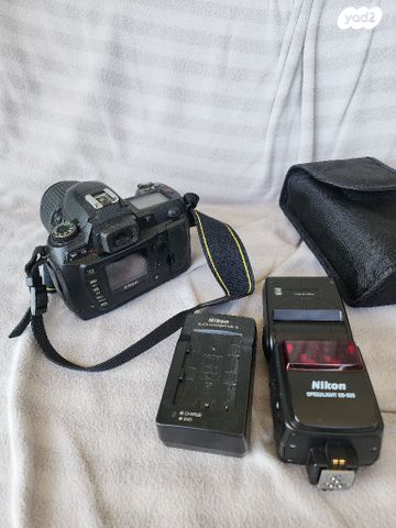 Nikon D70
