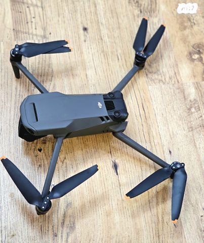 רחפן Dji Mavic 3 Combo
