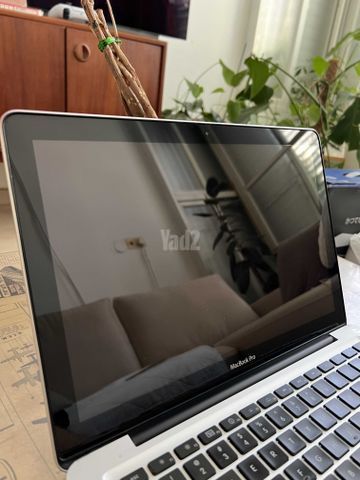 macbook pro 2010