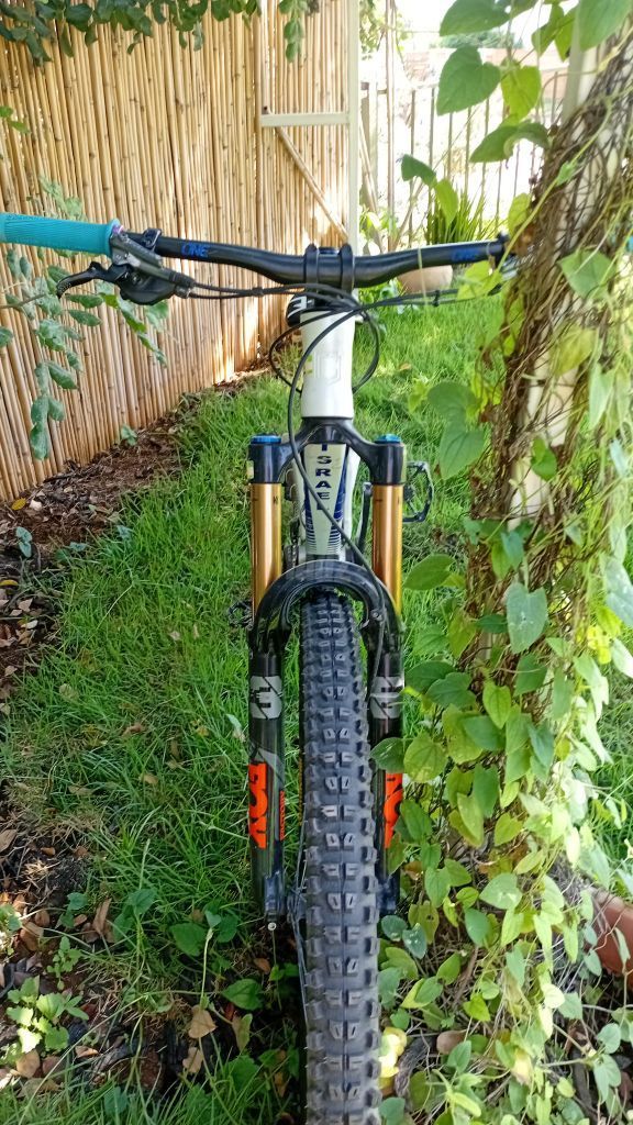 אופניי commencal sx v5