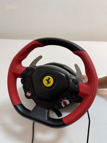 הגה Ferrari 458 ל-Xbox