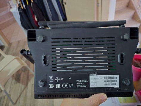 ראוטר D-LINK  וראוטר Netgear