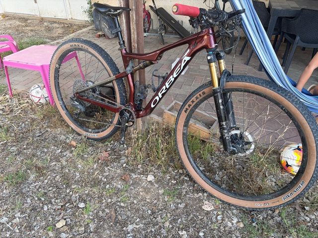 Orbea OIZ m Pro 22 m משודרגות