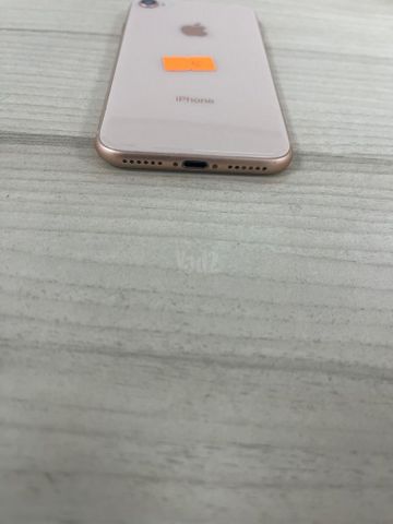 אייפון 8 תקין