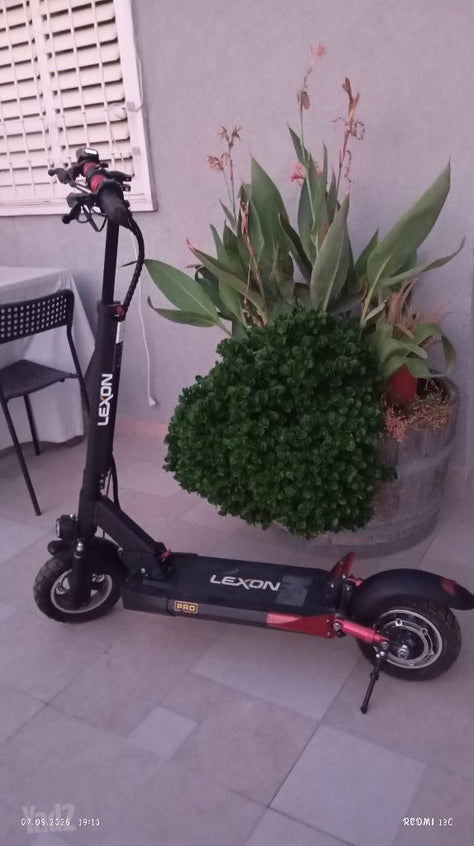 קורקינט דגם LEXON