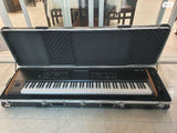 אורגן  Korg Kronos 2, R-H3