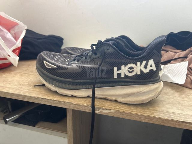 Hoka Clifton 9