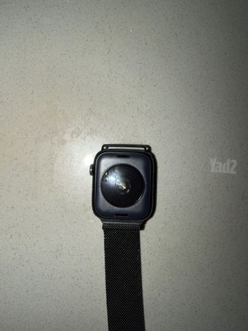 Apple Watch SE 44mm בצבע