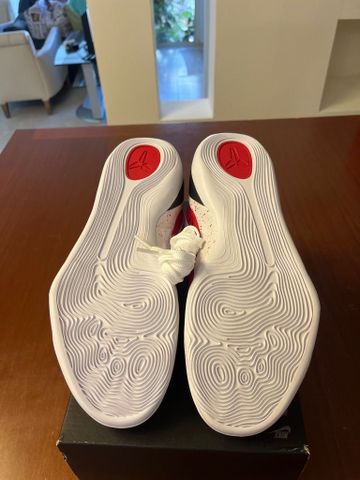 Kobe 9 מידה 42.5