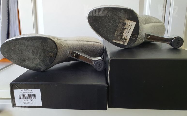 נעלי עקב United Nude