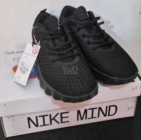 NIKE MIND 2