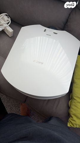 SONY VPL-HW55ES שמור כחדש