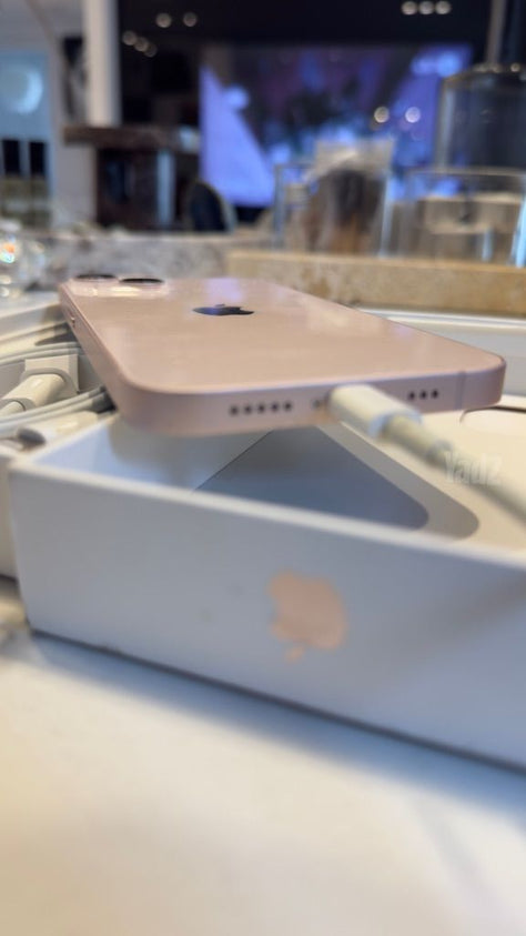 iPhone 13 128GB pink