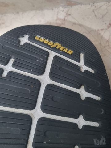 נעלים