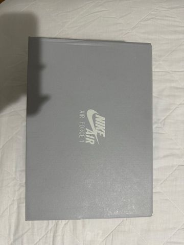 Nike Air Force 1 LE – לבן