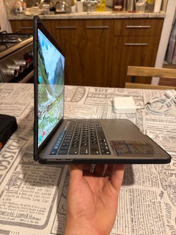 MacBookPRO M1 1TB 16GB RAM