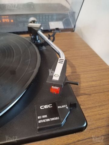 פטיפון מעולה חצי אוטומטי CEC