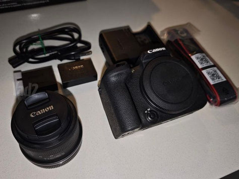 מצלמת קאנון Canon EOS R10