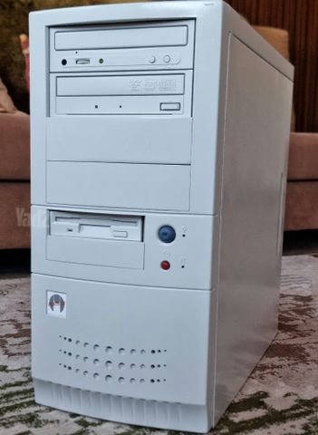 מחשב רטרו וינטג 1999